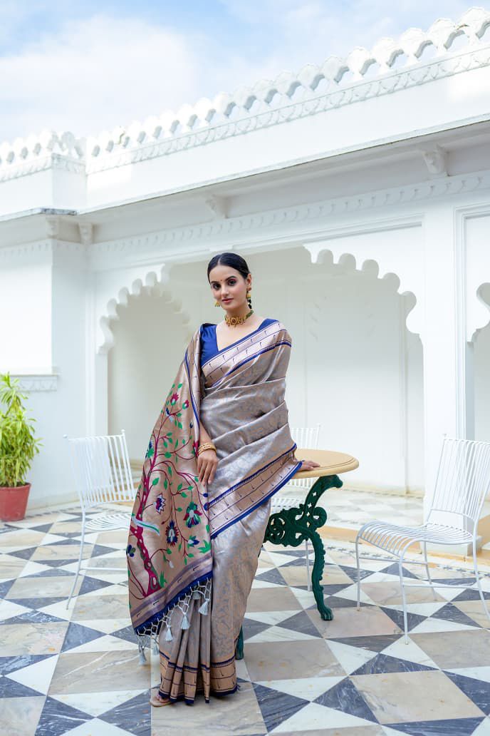 Premium Kanchipuram–Paithani Silk Saree With Rich Pallu & Contrast Border